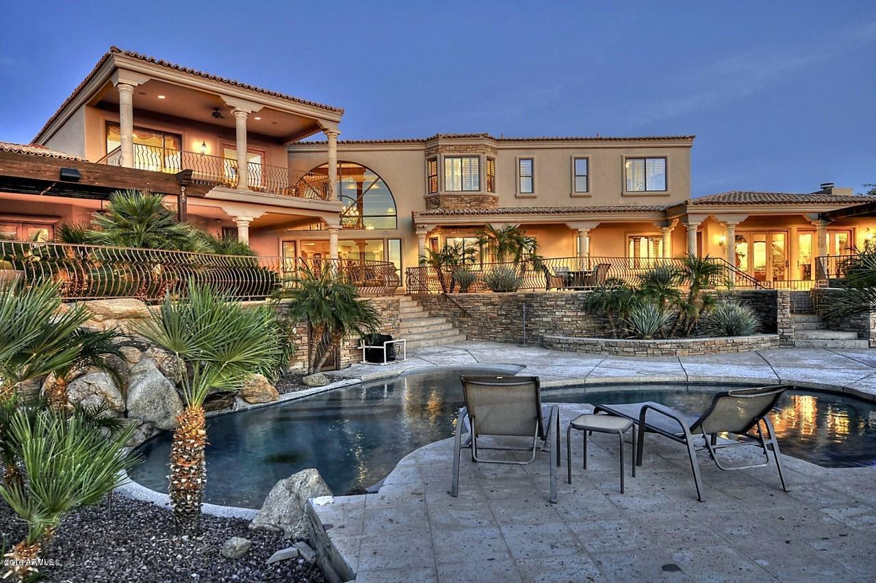 THE PEAK - Residential
