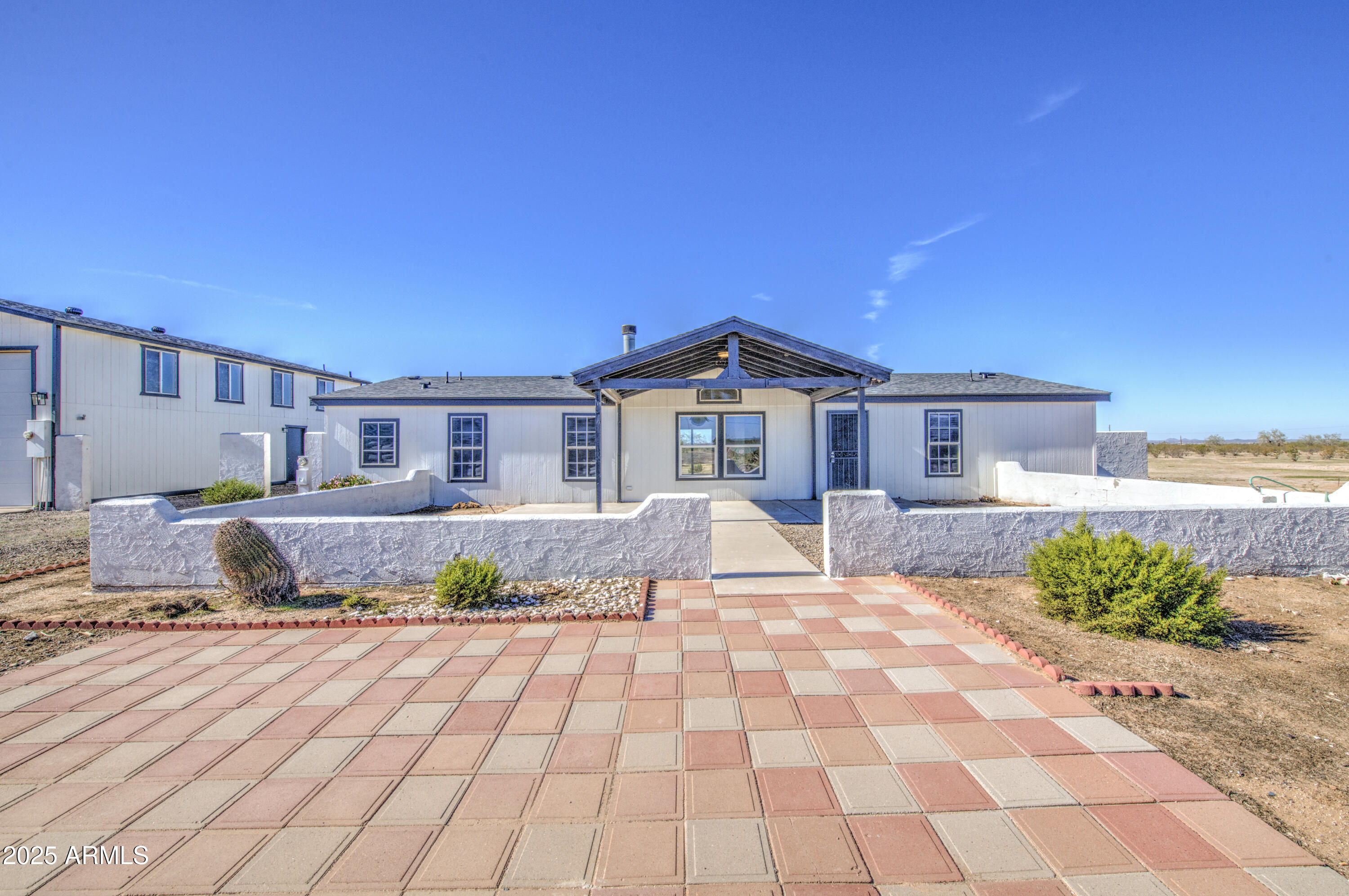 10962 N LOCUST Street