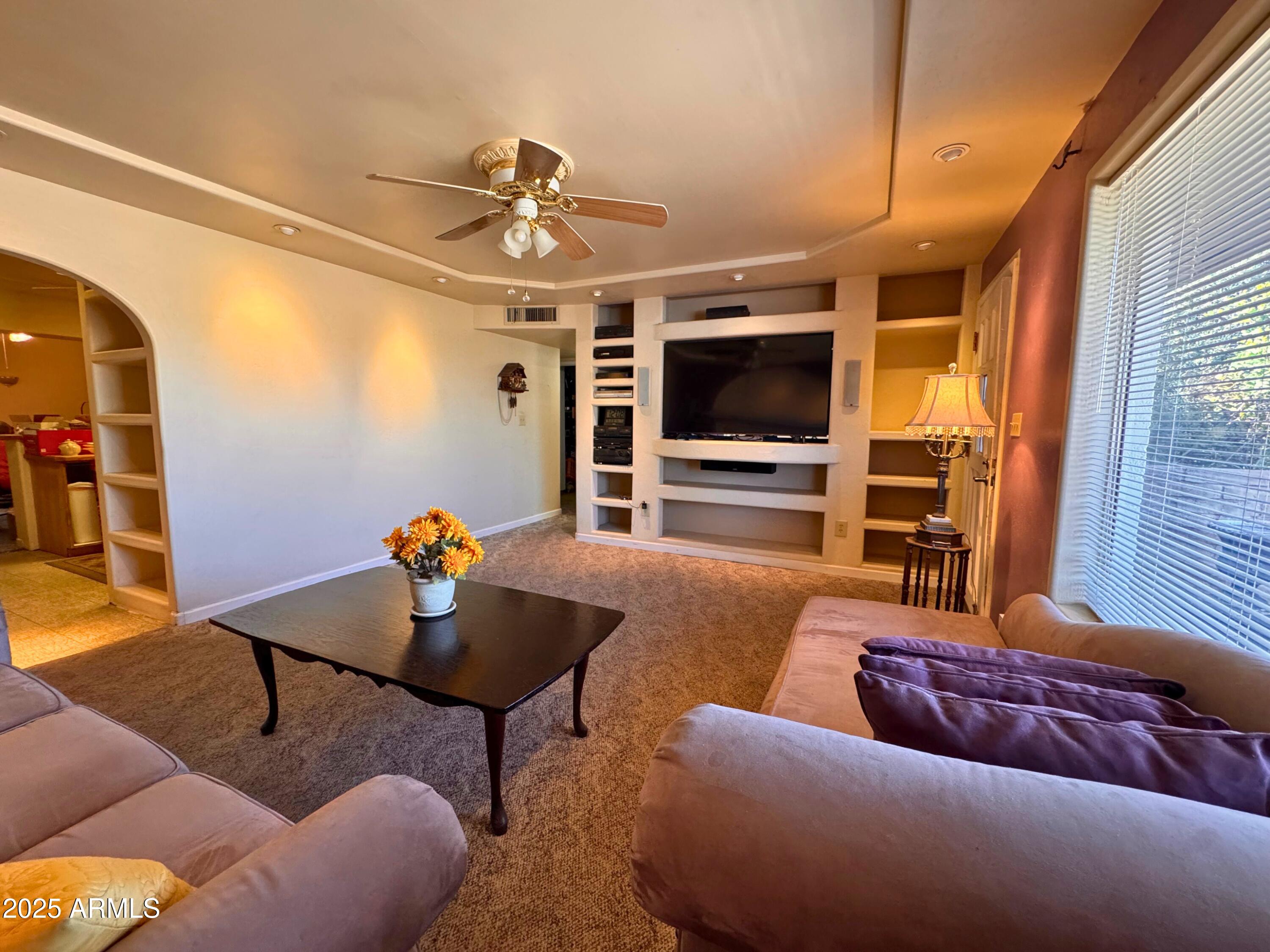 1647 W VILLA RITA Drive