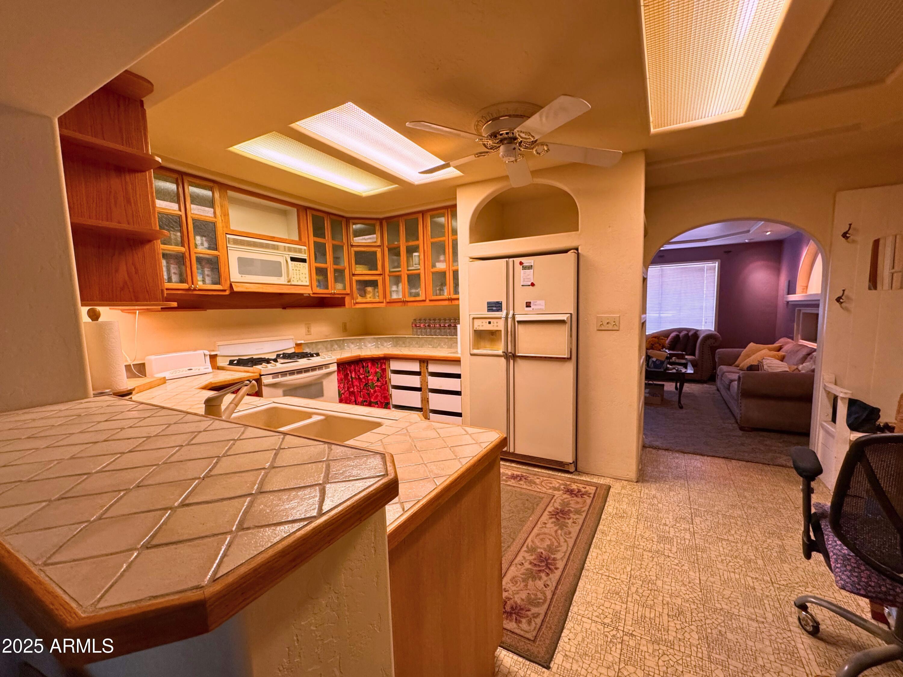 1647 W VILLA RITA Drive