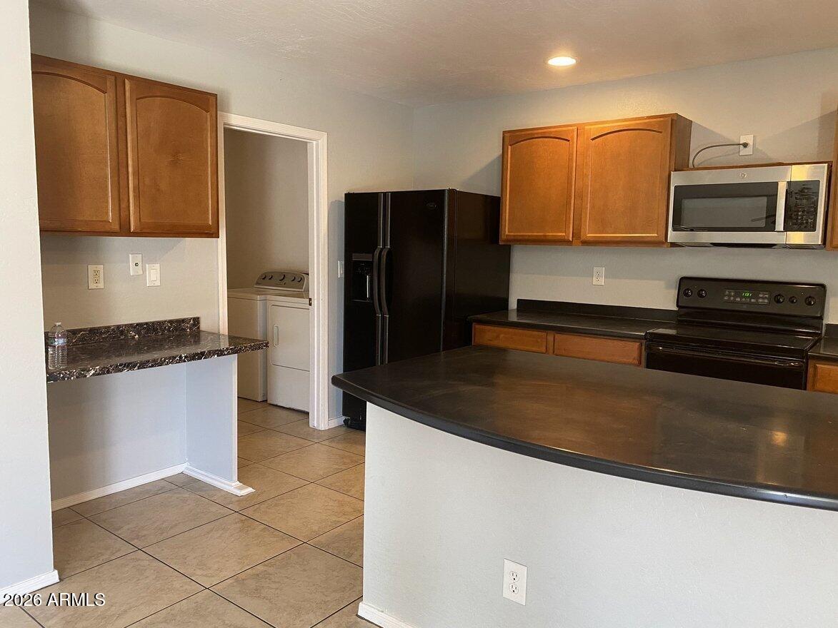 45501 W GUILDER Avenue