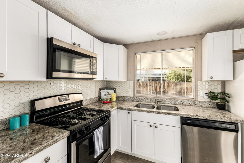 Photo of 643 S 93rd Place, Mesa, AZ 85208 (MLS # 6998458)