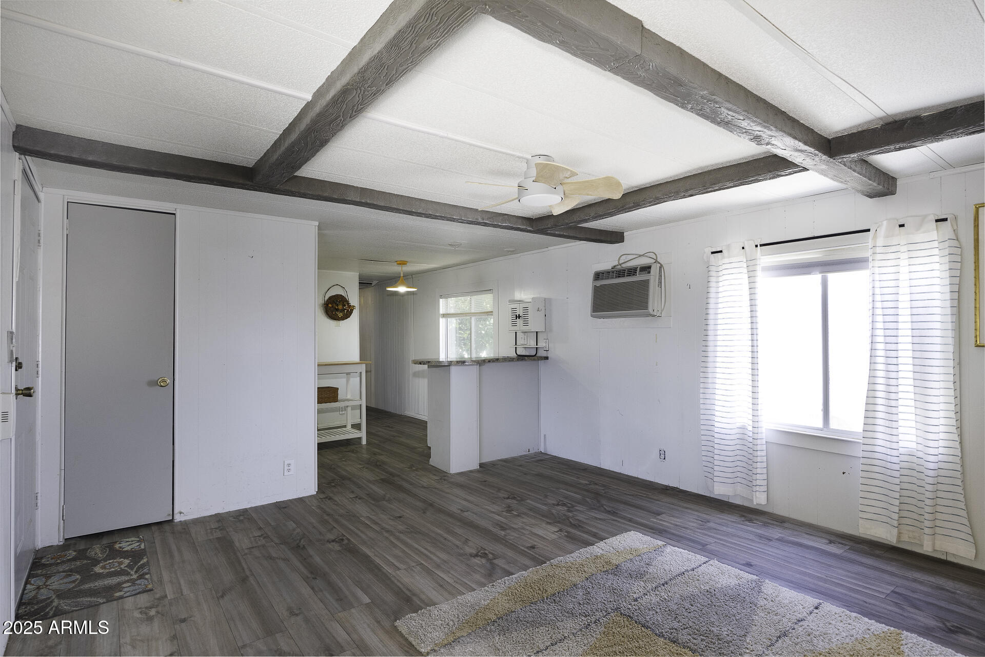 120 W ONEIL Drive 48