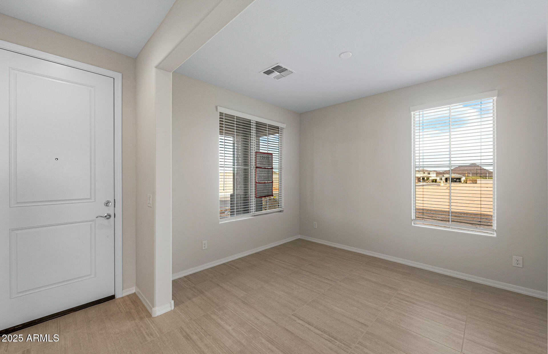 16223 W PINNACLE VISTA Drive