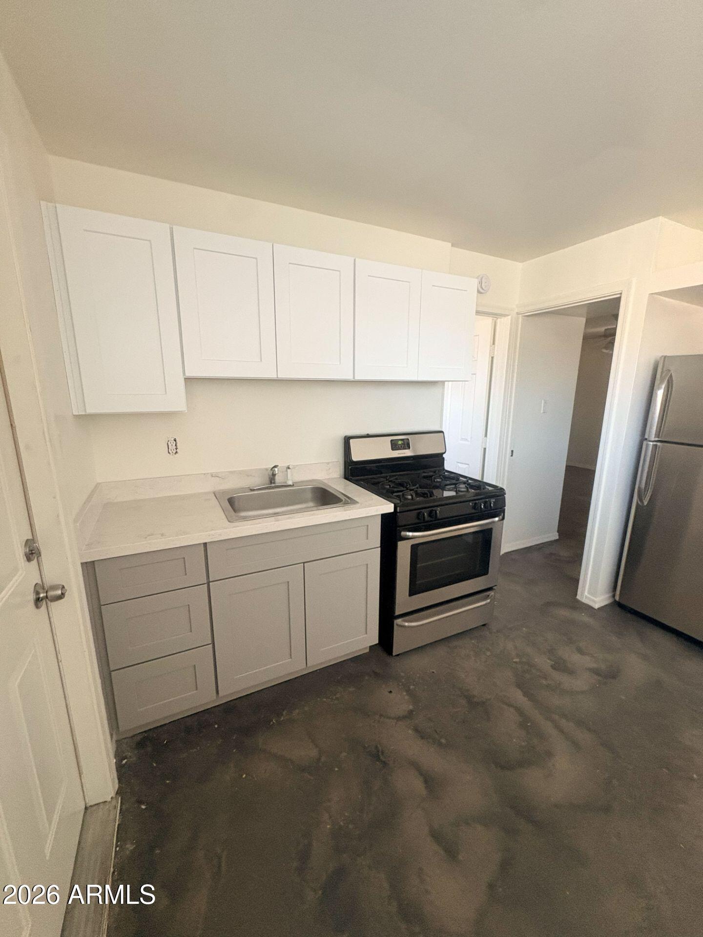 3427 N 12th Place Apt 1