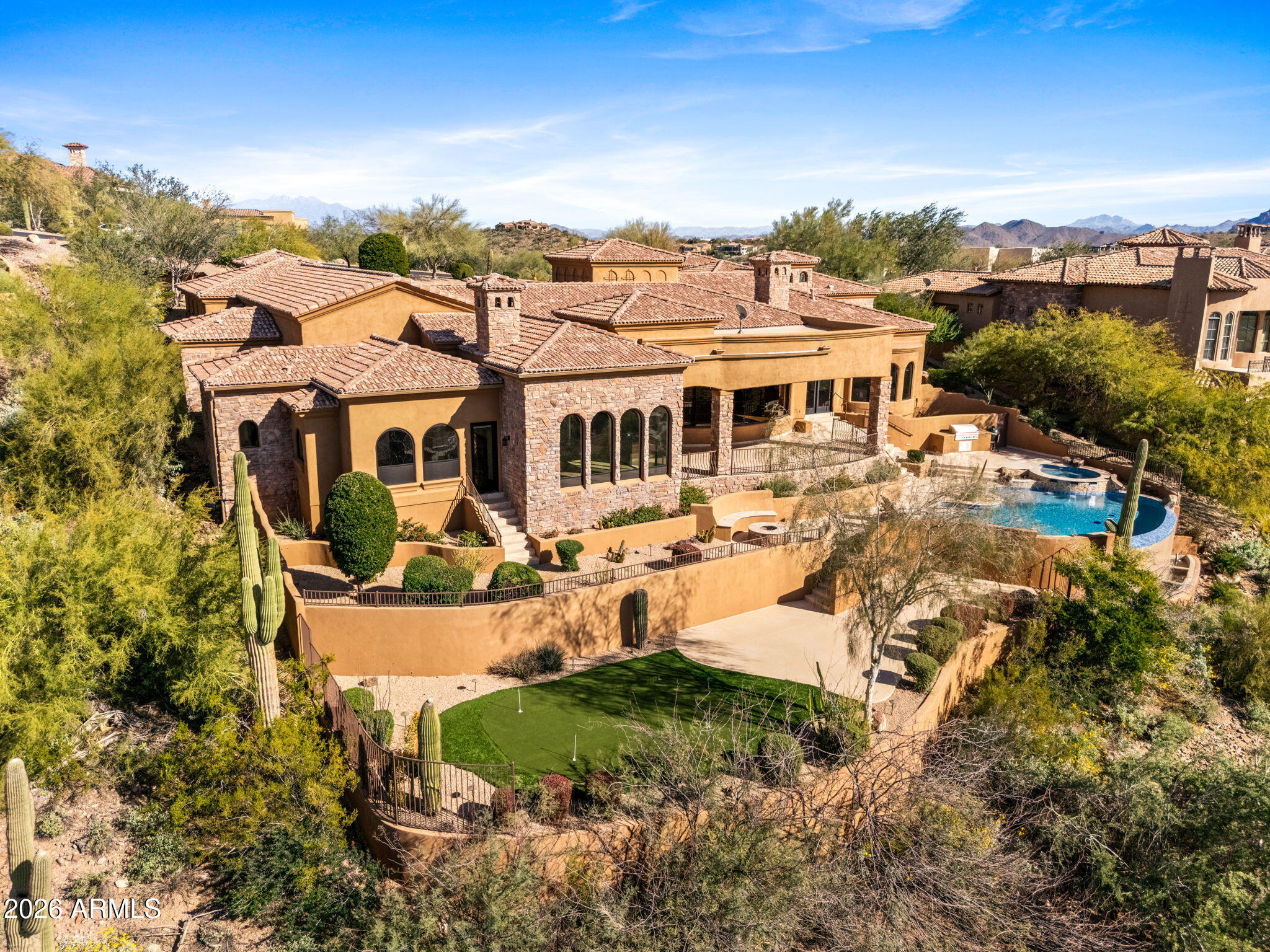 10130 N PALISADES Boulevard