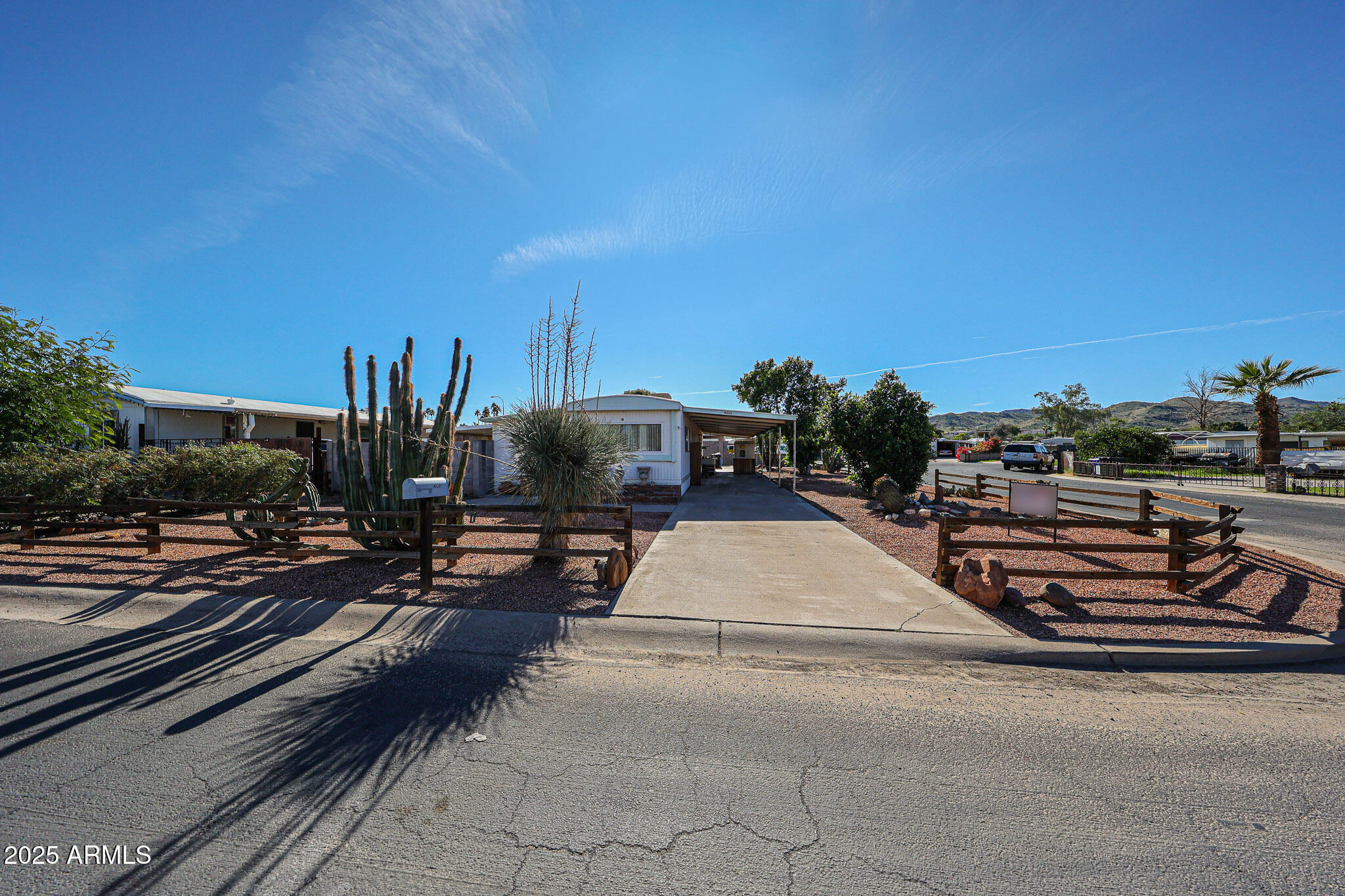 4353 E FREMONT Street