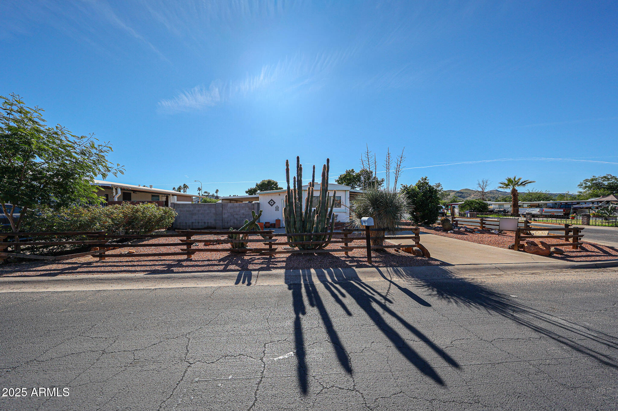 4353 E FREMONT Street