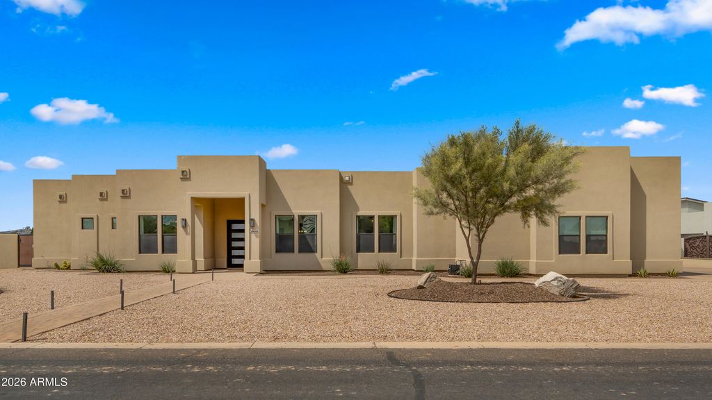 Photo of 24648 S 186th Place, Queen Creek, AZ 85142 (MLS # 7001037)