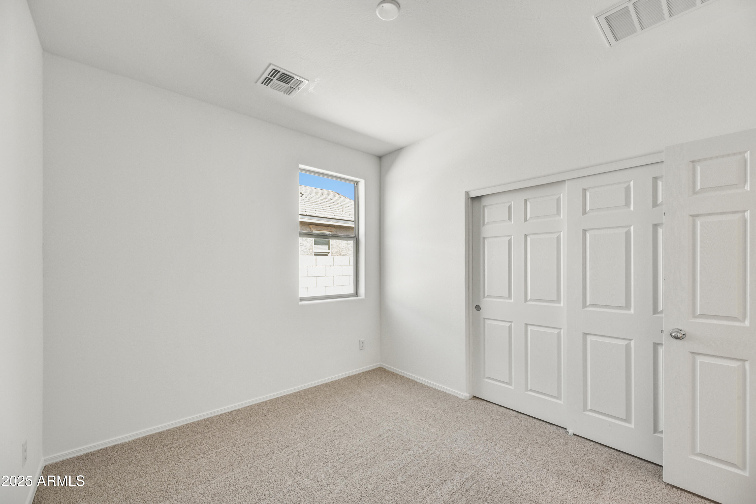 37487 W Patterson Street