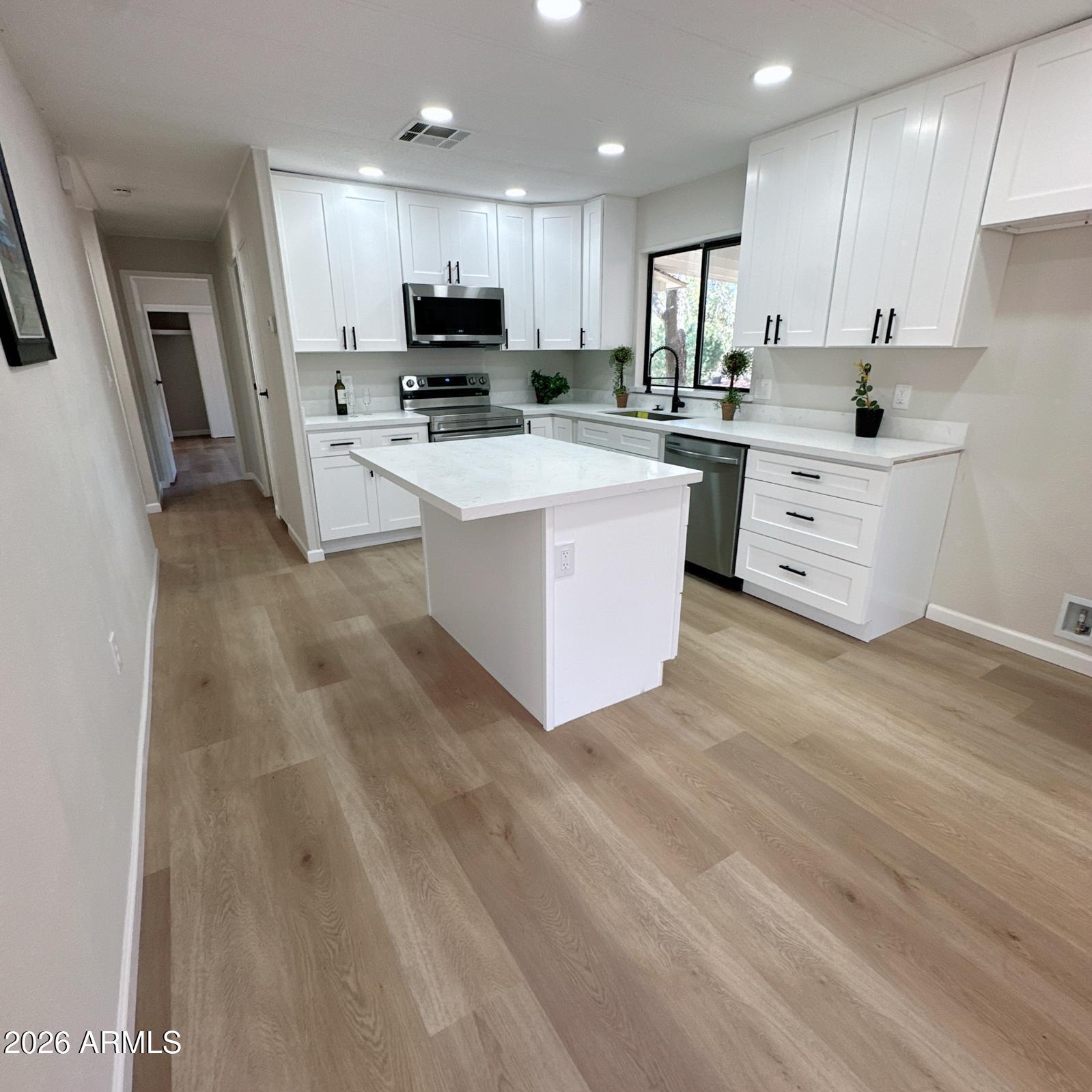 1217 W BIRCHWOOD Road