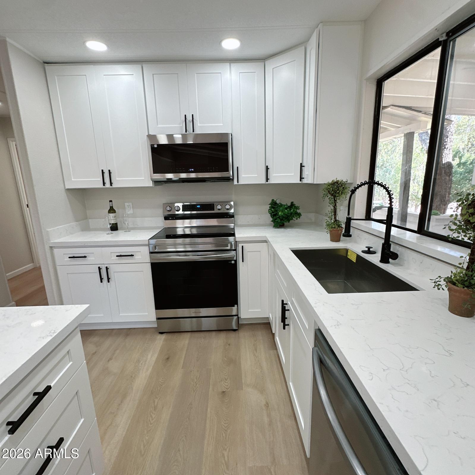 1217 W BIRCHWOOD Road