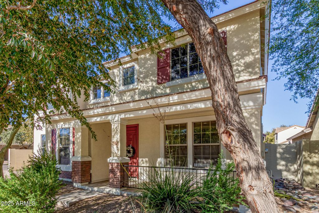 Photo of 3246 E Ivanhoe Street, Gilbert, AZ 85295 (MLS # 6958790)