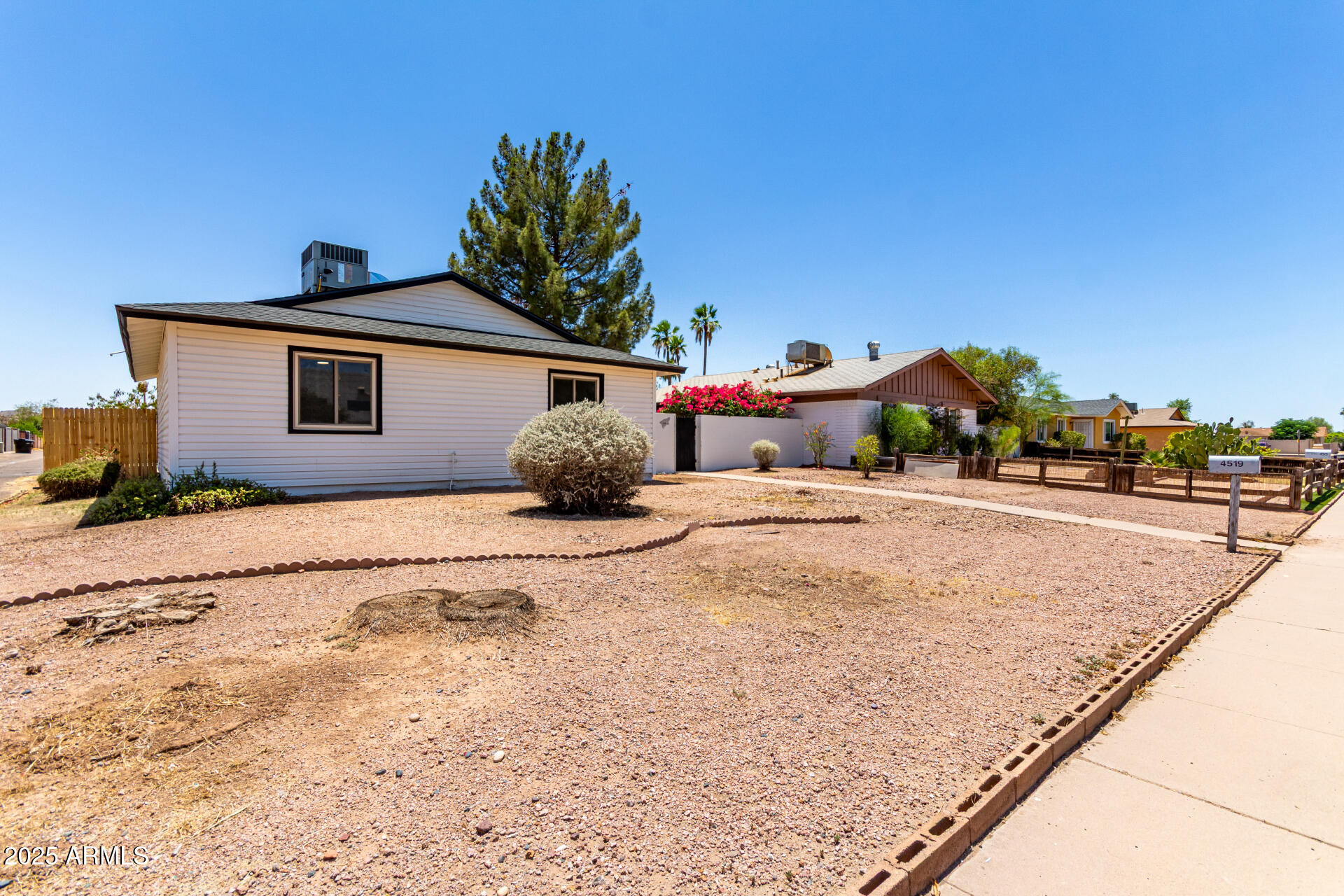 4519 E ROESER Road
