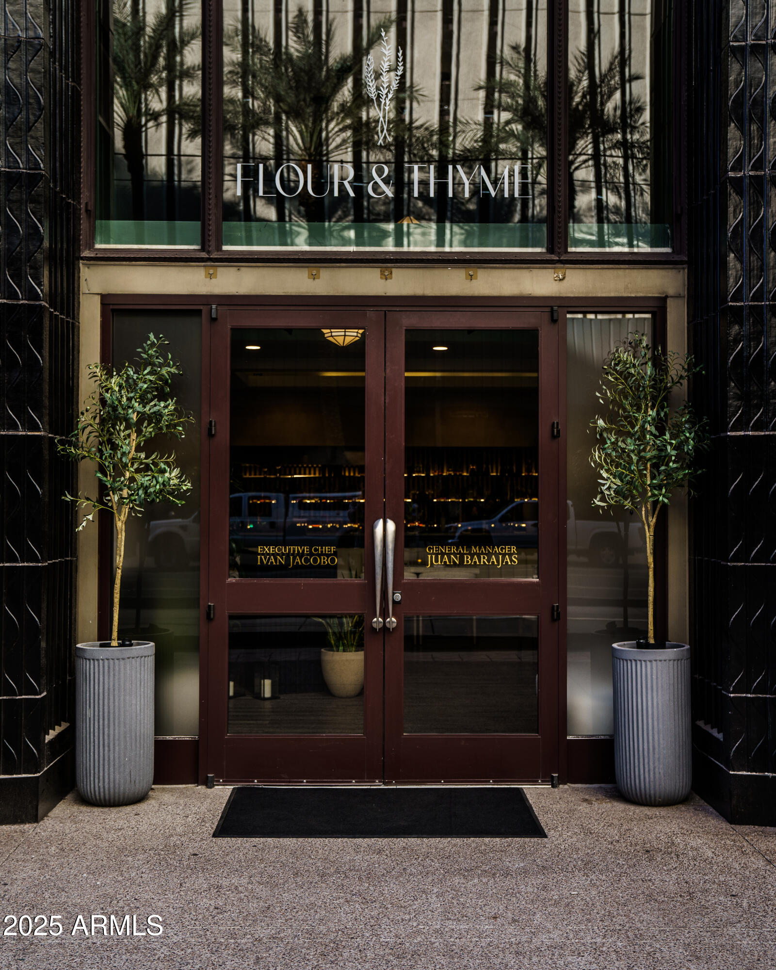 114 W ADAMS Street 103