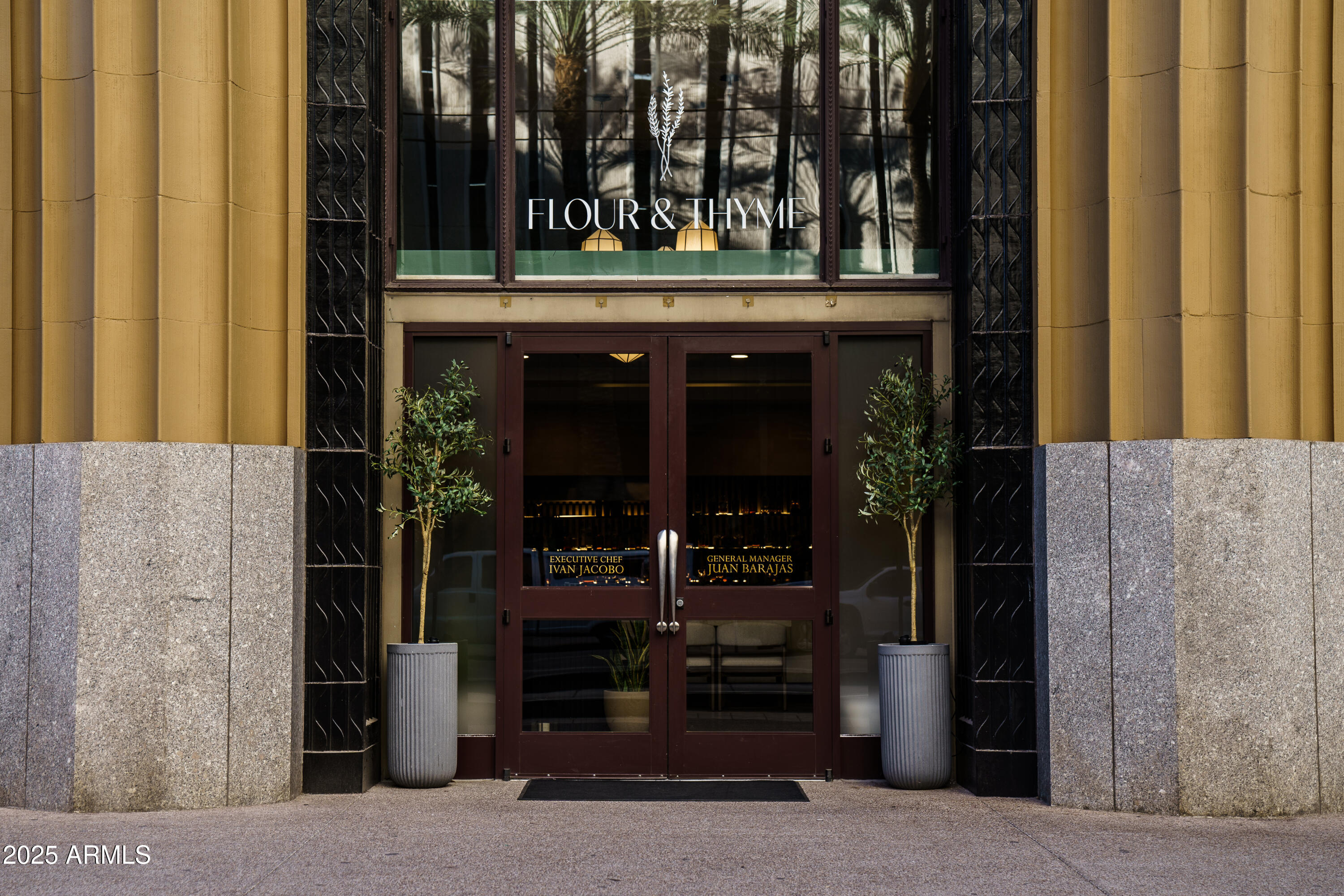 114 W ADAMS Street 103