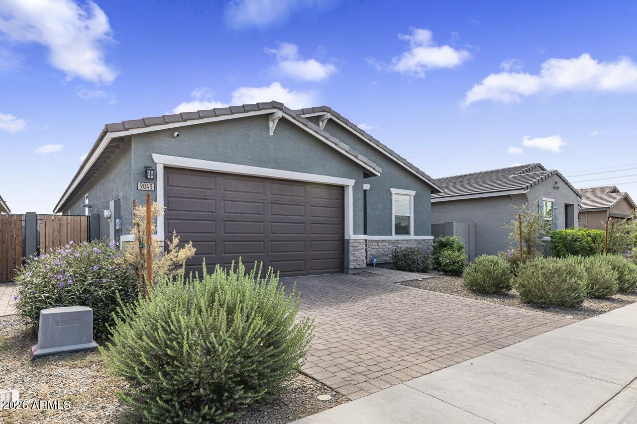 9043 W ALBENIZ Place