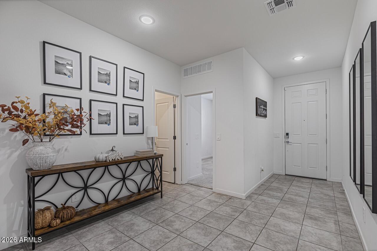 9043 W ALBENIZ Place