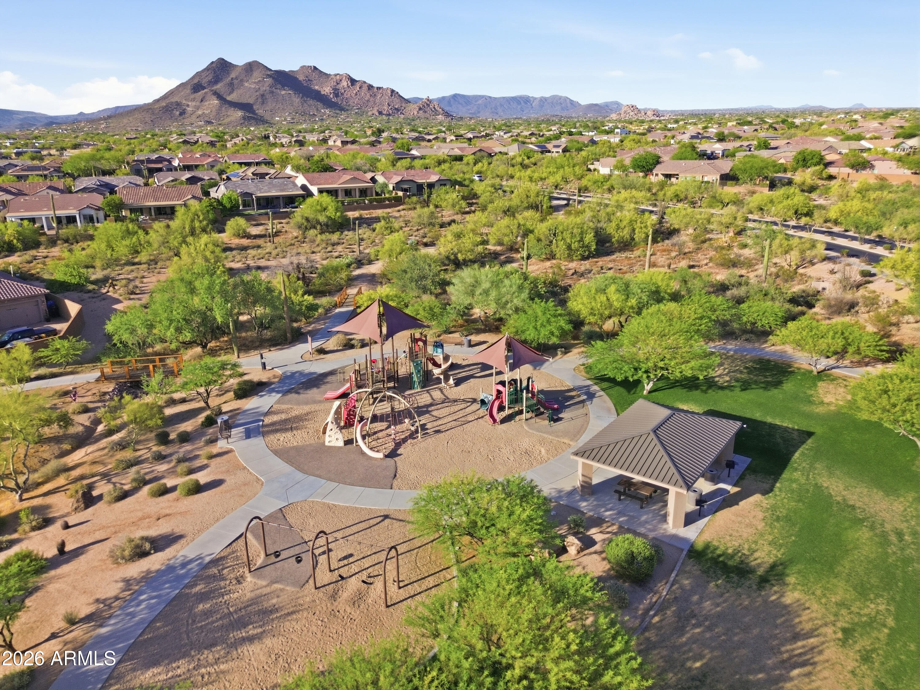 LONE MOUNTAIN - Residential