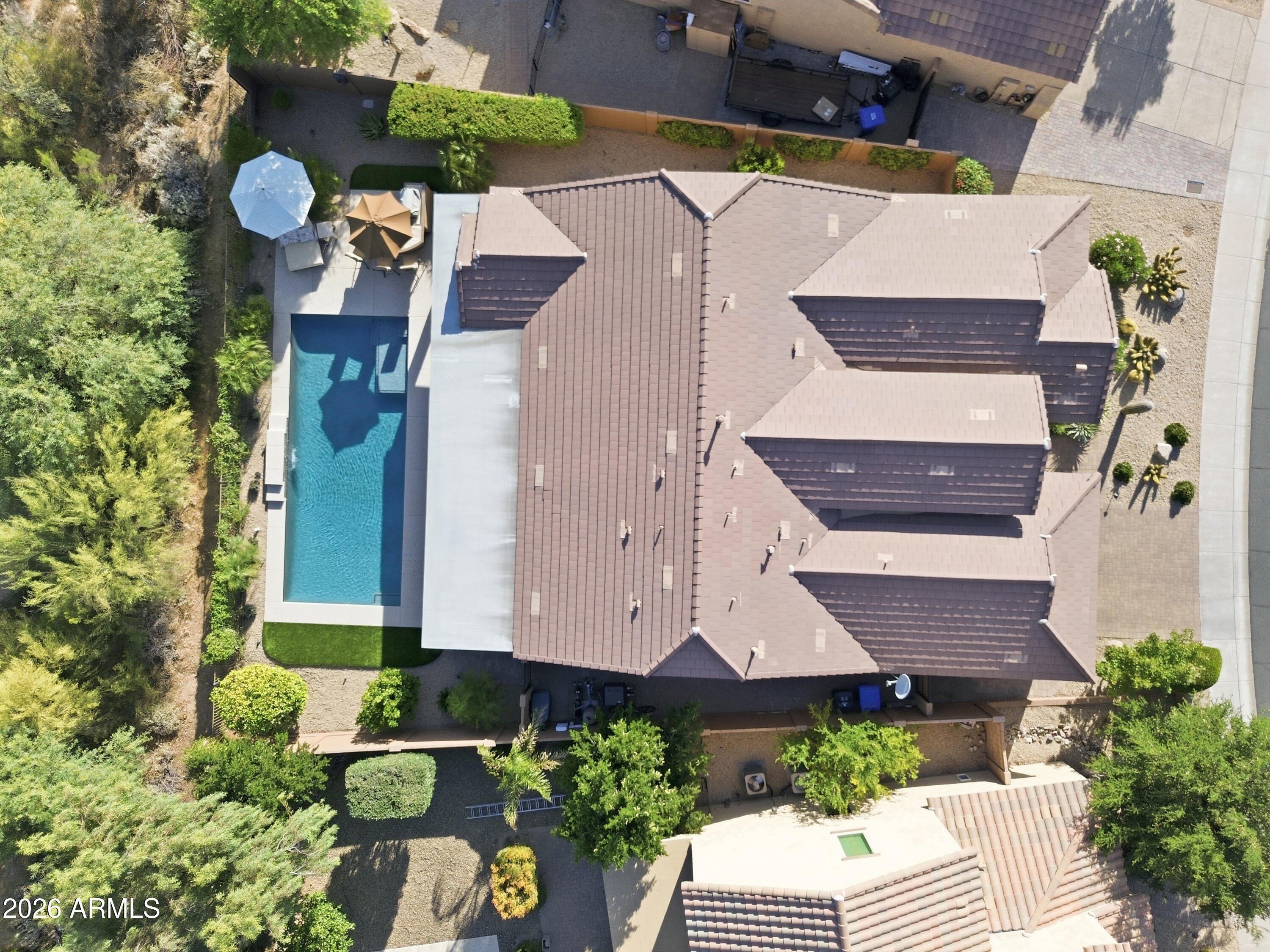 LONE MOUNTAIN - Residential