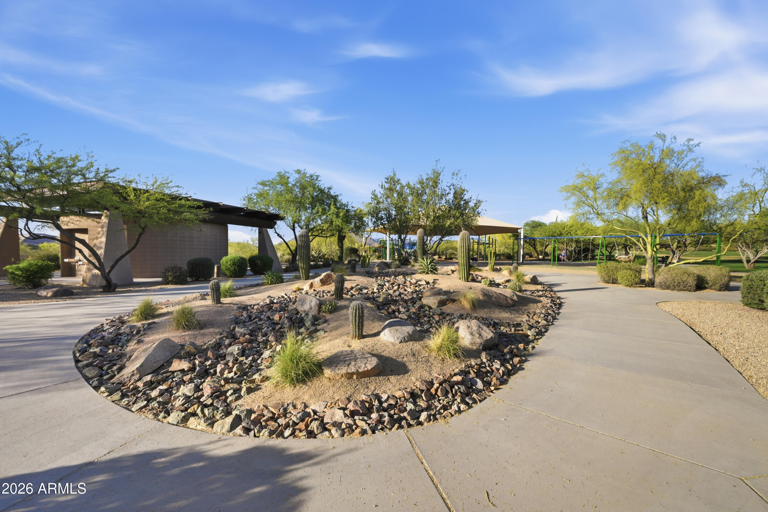 LONE MOUNTAIN - Residential