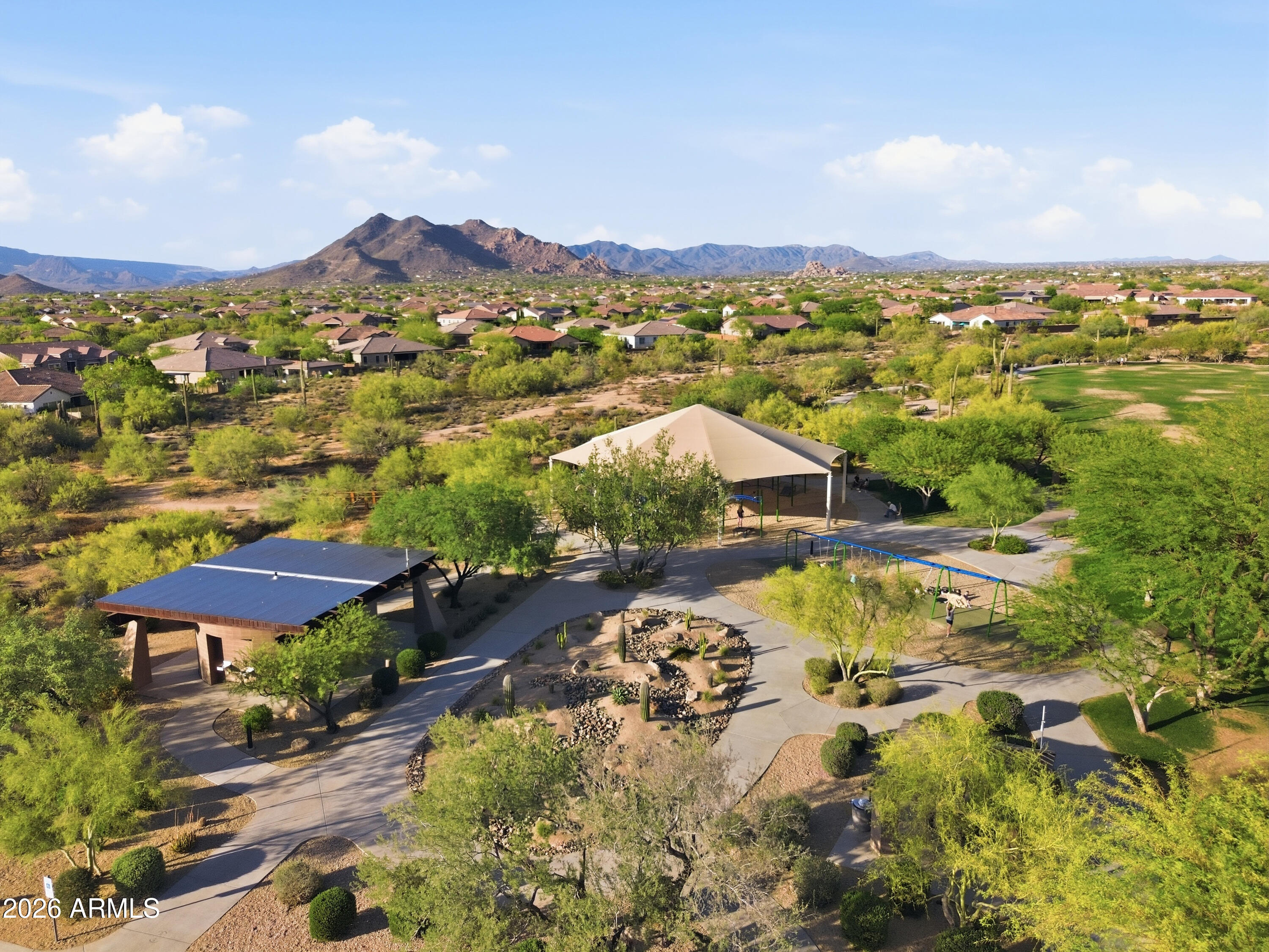 LONE MOUNTAIN - Residential