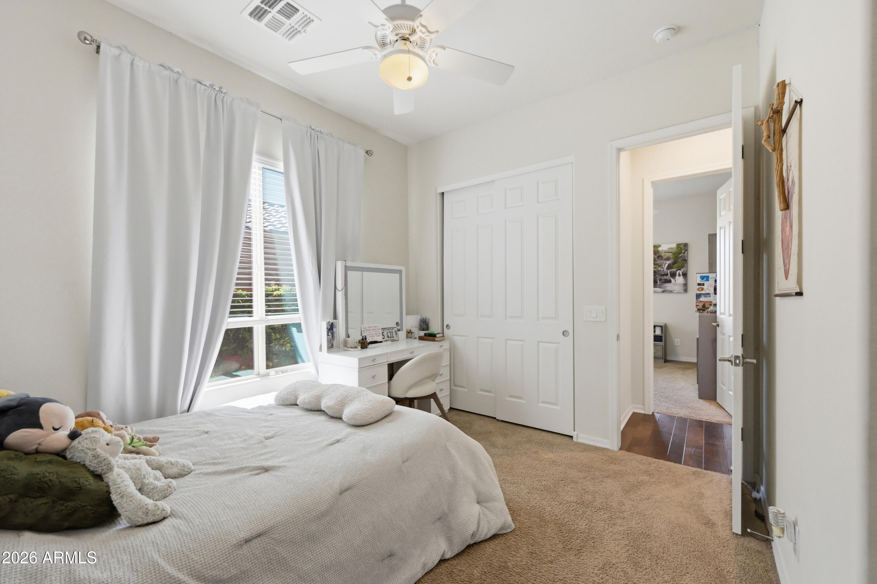 LONE MOUNTAIN - Residential