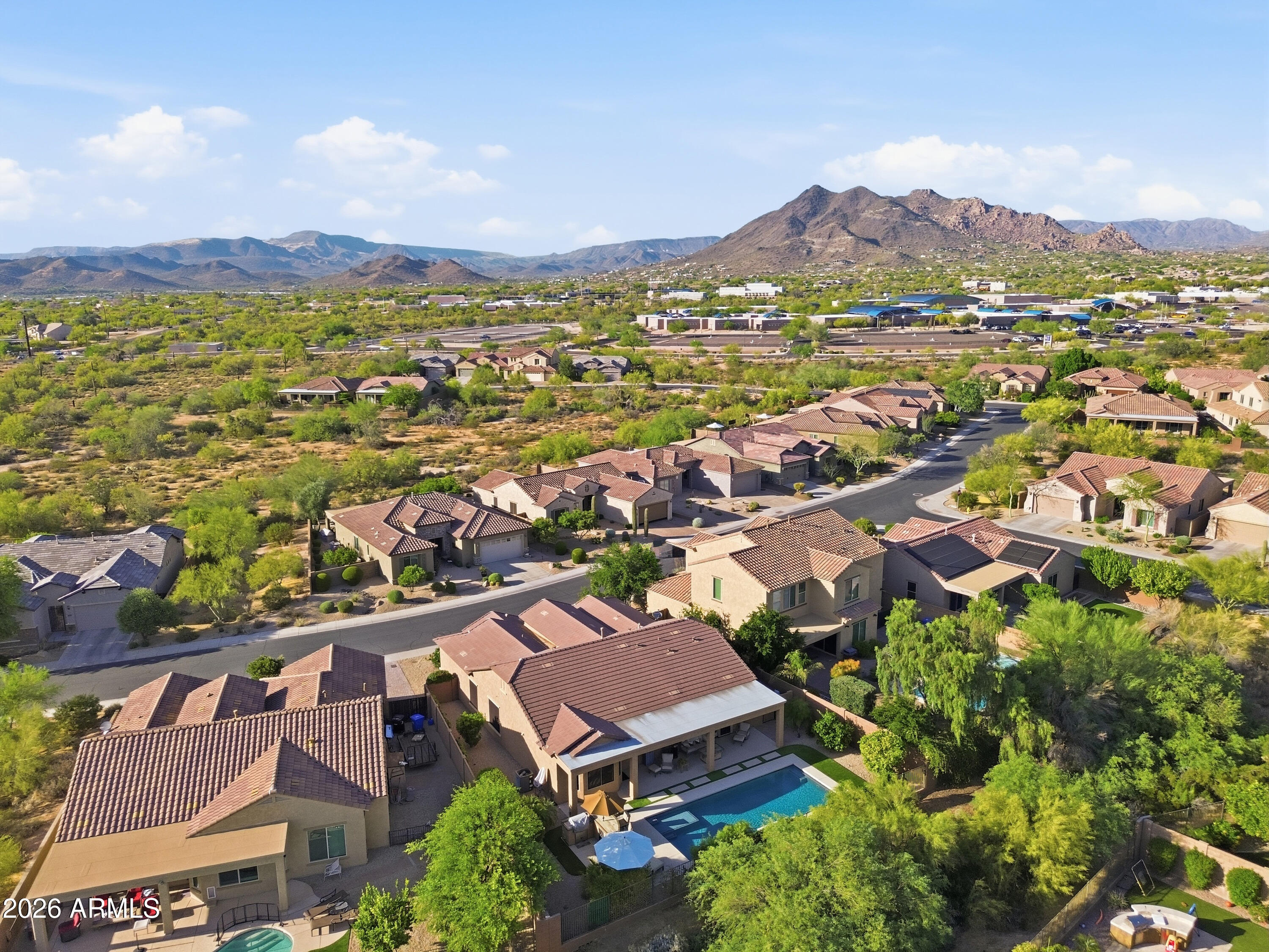 LONE MOUNTAIN - Residential