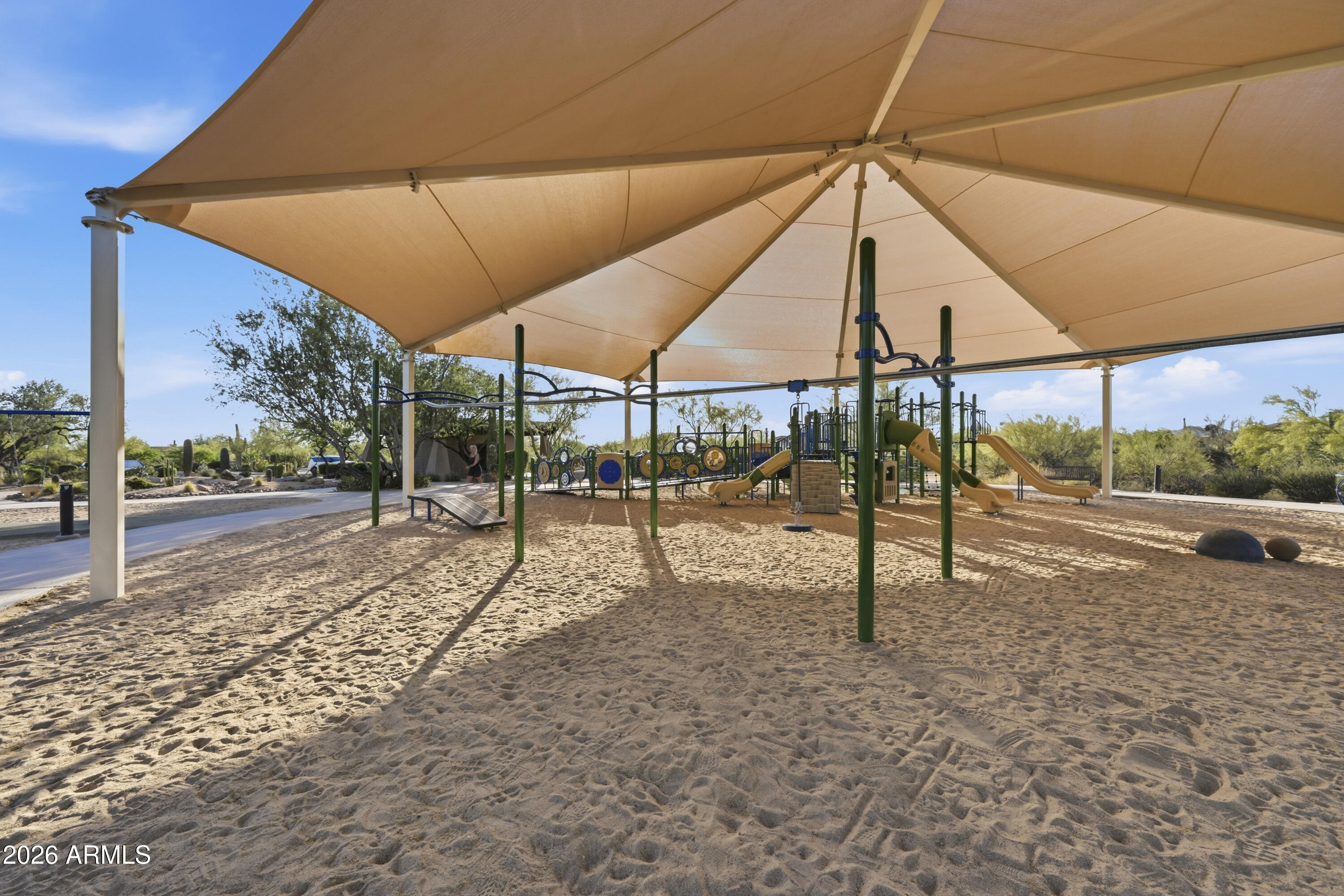 LONE MOUNTAIN - Residential