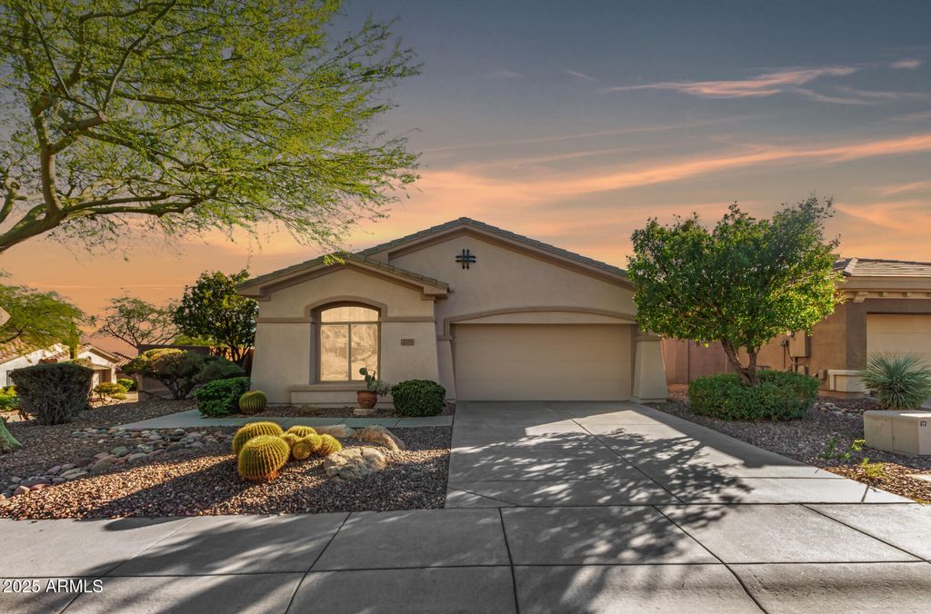 Photo of 2335 W Muirfield Drive, Anthem, AZ 85086 (MLS # 6928632)
