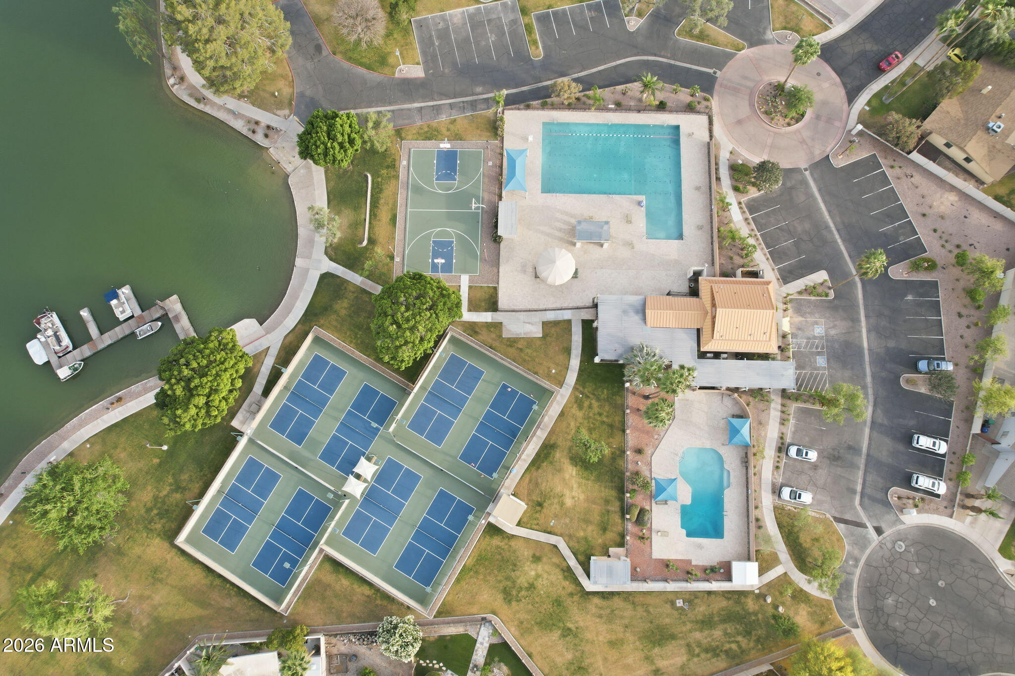 2442 W VIA RIALTO Circle