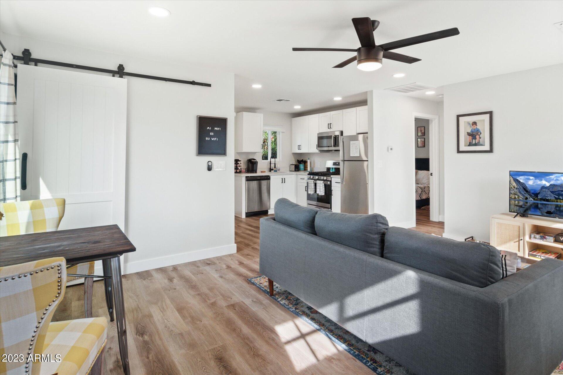 1808 E YALE Street 2