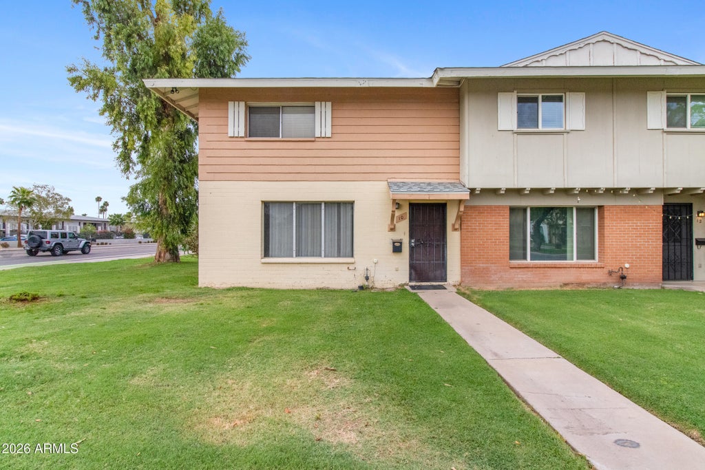 Photo of 10 E Hermosa Drive, Tempe, AZ 85282 (MLS # 7068994)