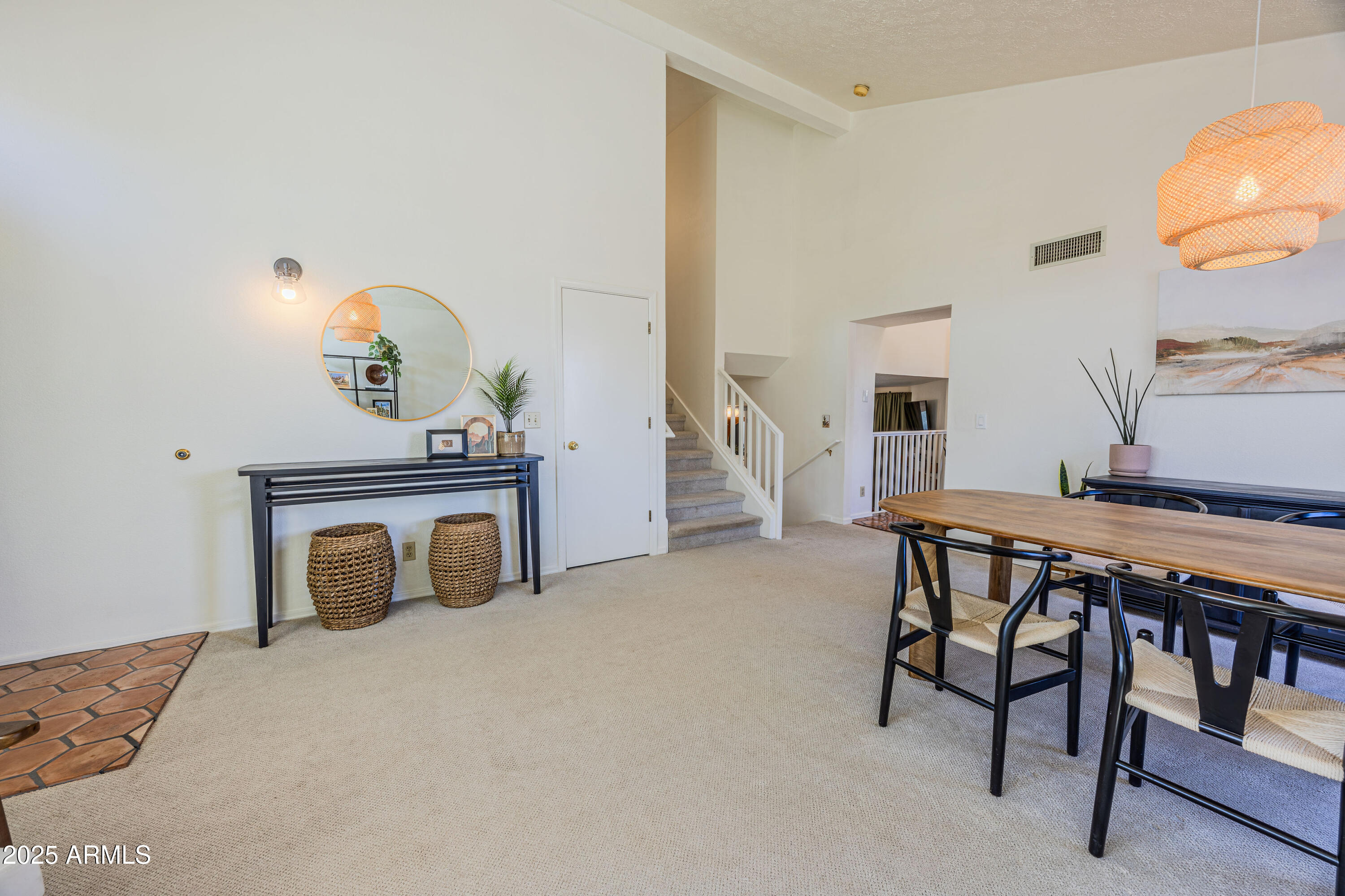 2799 W CAMINO DE LAS GRUTAS --