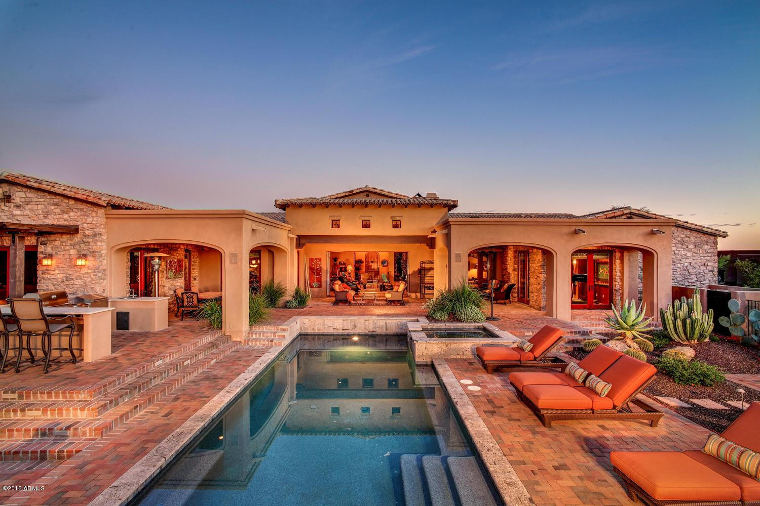 Mirabel Club - Residential