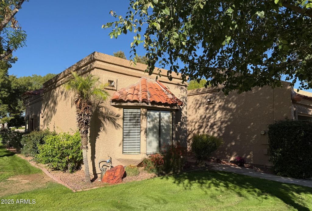 Photo of 9428 W Mcrae Way, Peoria, AZ 85382 (MLS # 6960174)