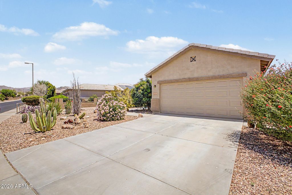 Photo of 237 S 225th Avenue, Buckeye, AZ 85326 (MLS # 7031018)