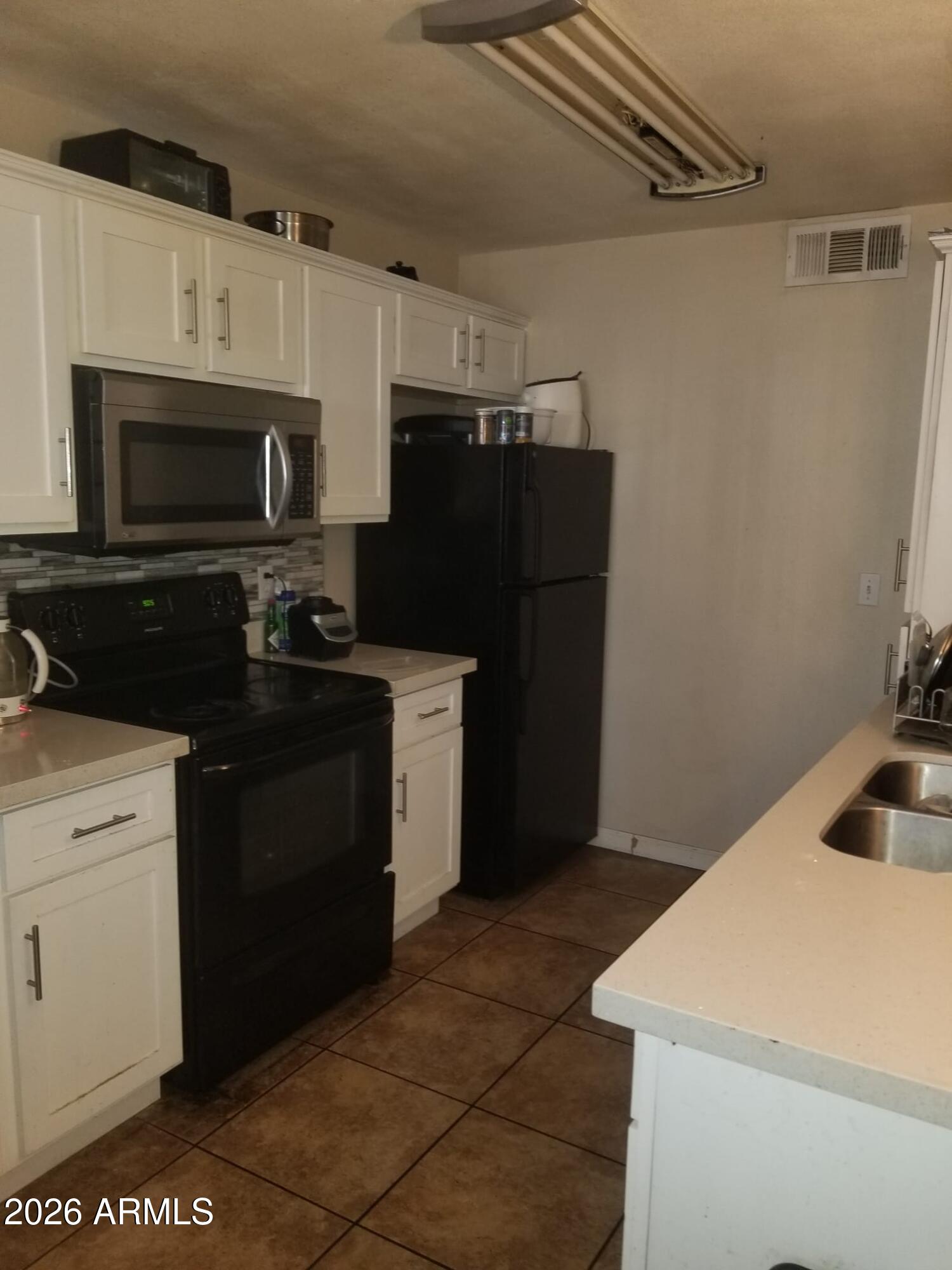 5236 W PEORIA Avenue 143