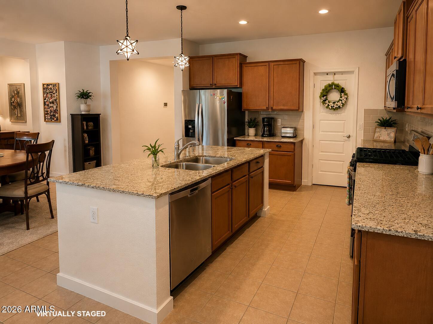 256 W CHASKA Trail