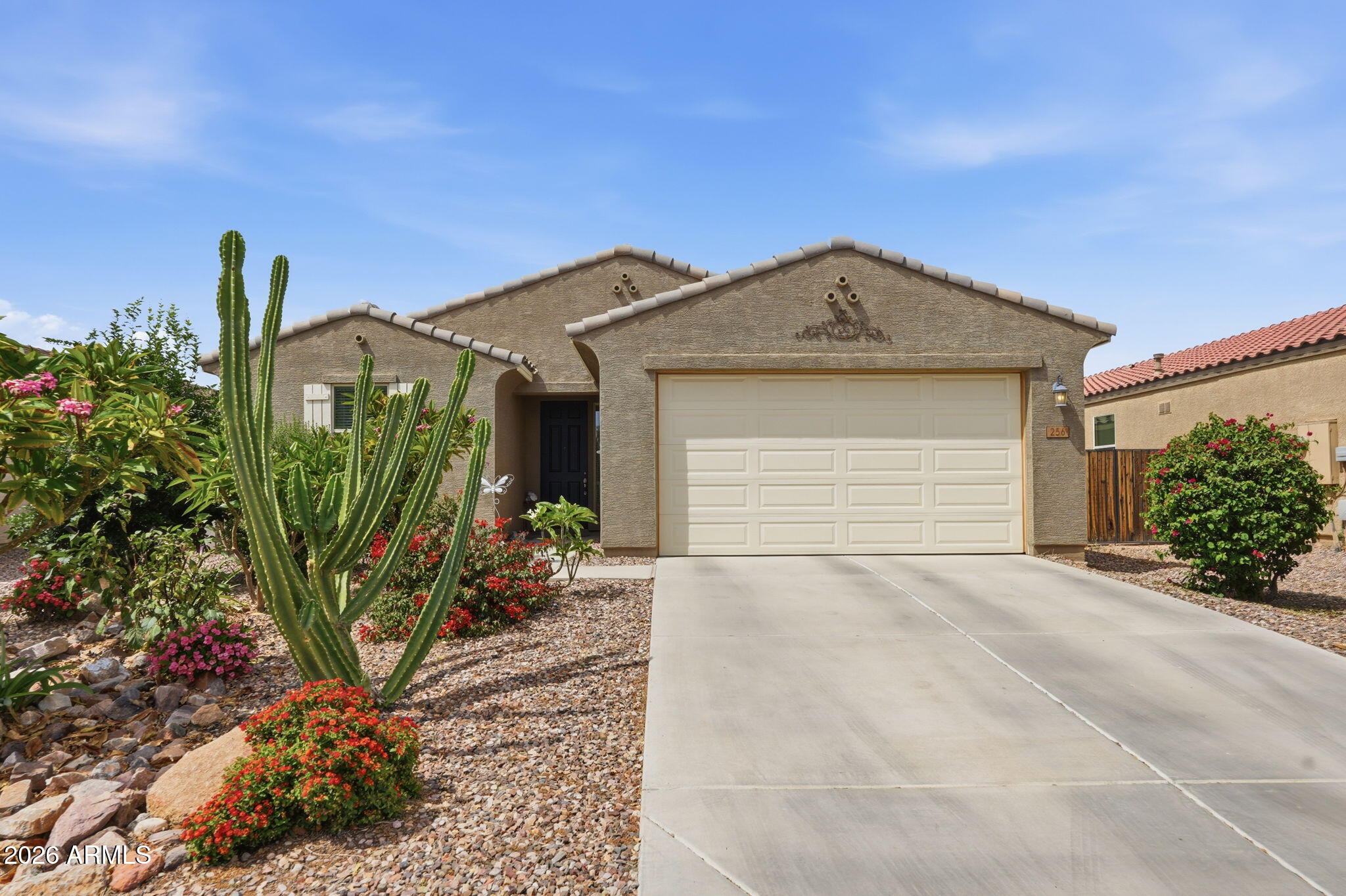 256 W CHASKA Trail