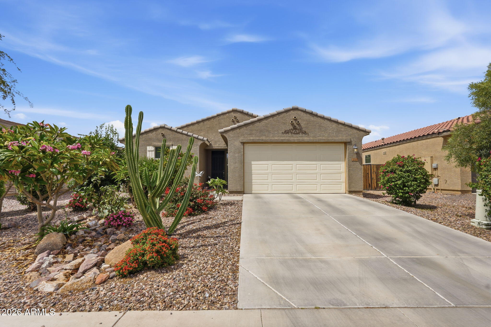 256 W CHASKA Trail