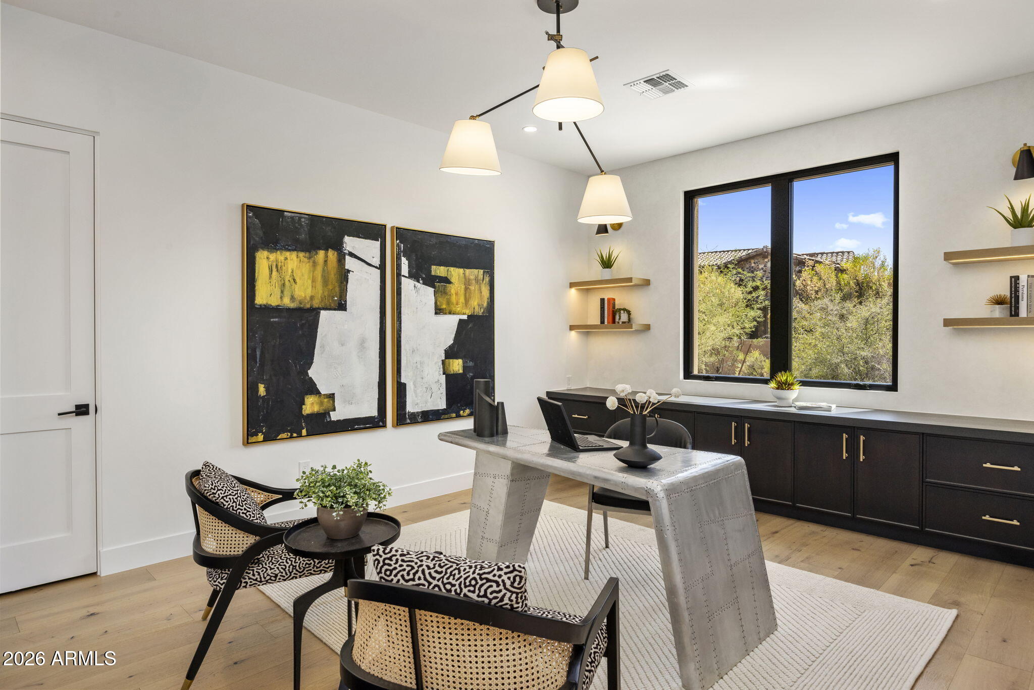 WHISPER ROCK UNIT 1 - Residential
