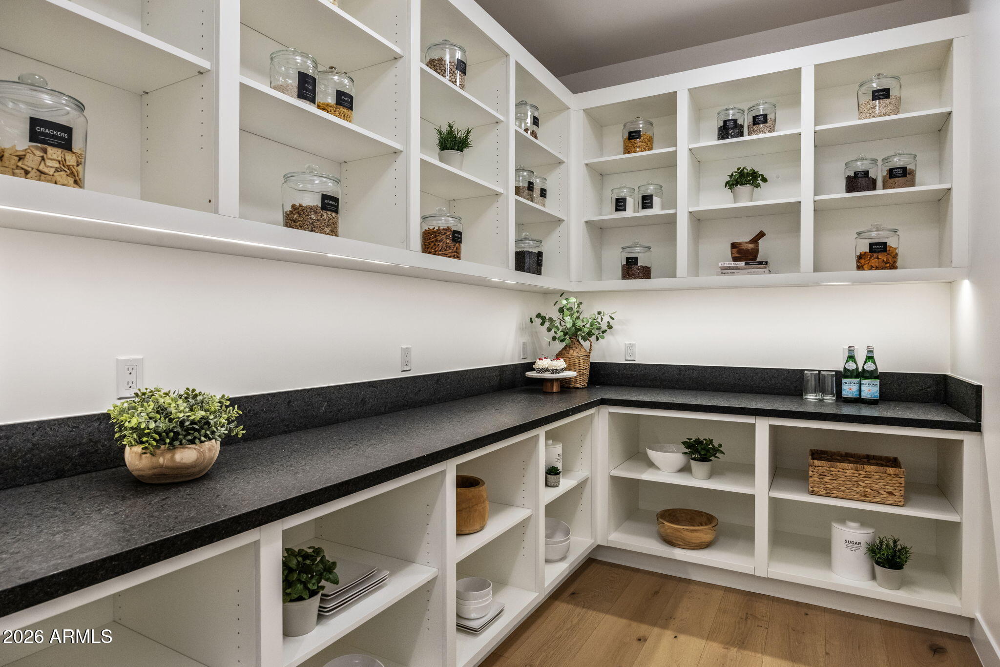 WHISPER ROCK UNIT 1 - Residential