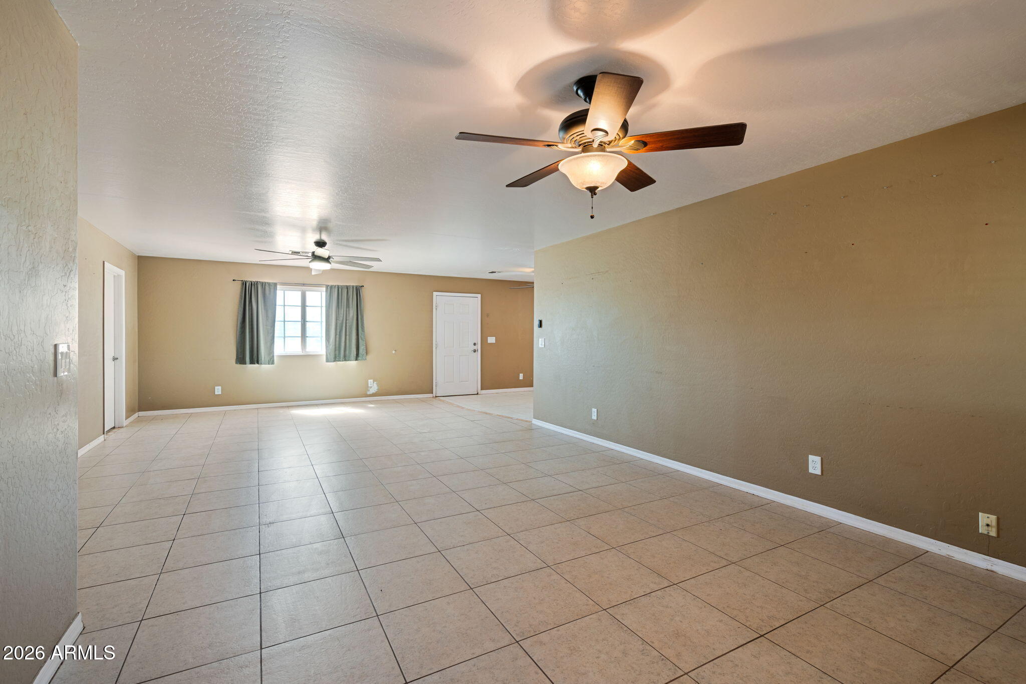 6401 E FOX HOLLOW Lane