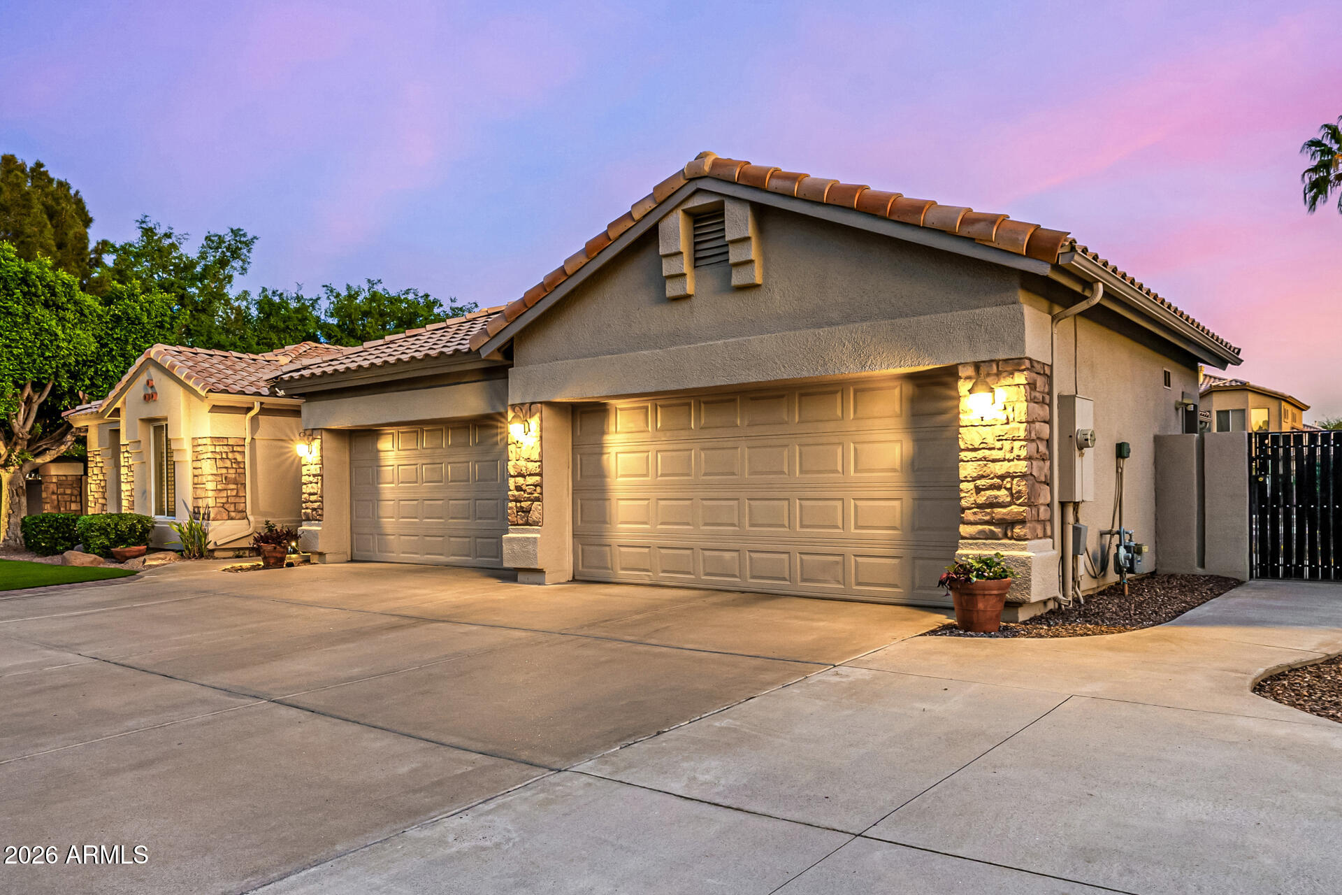 2187 E FINLEY Street