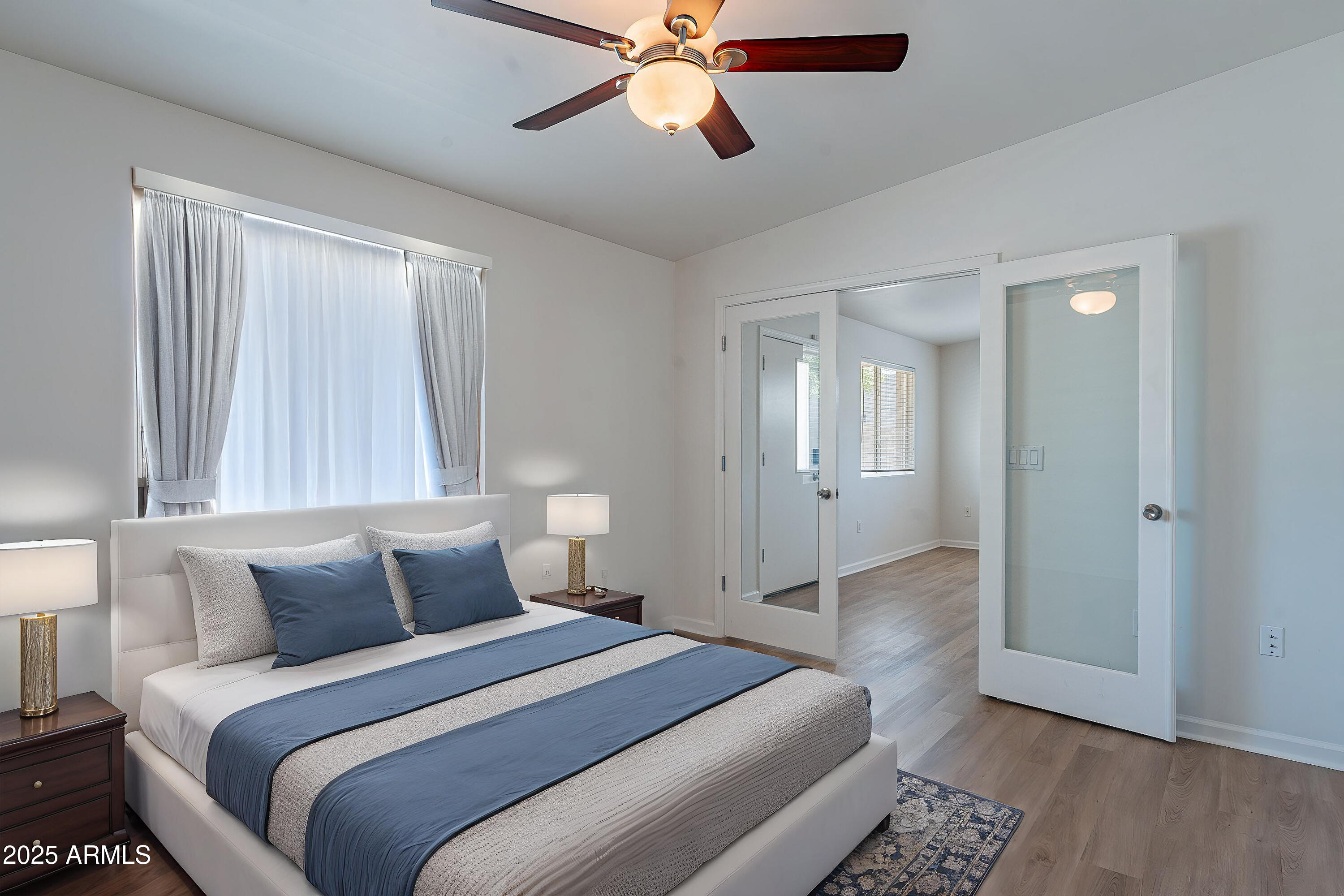 1219 E COLTER Street 8