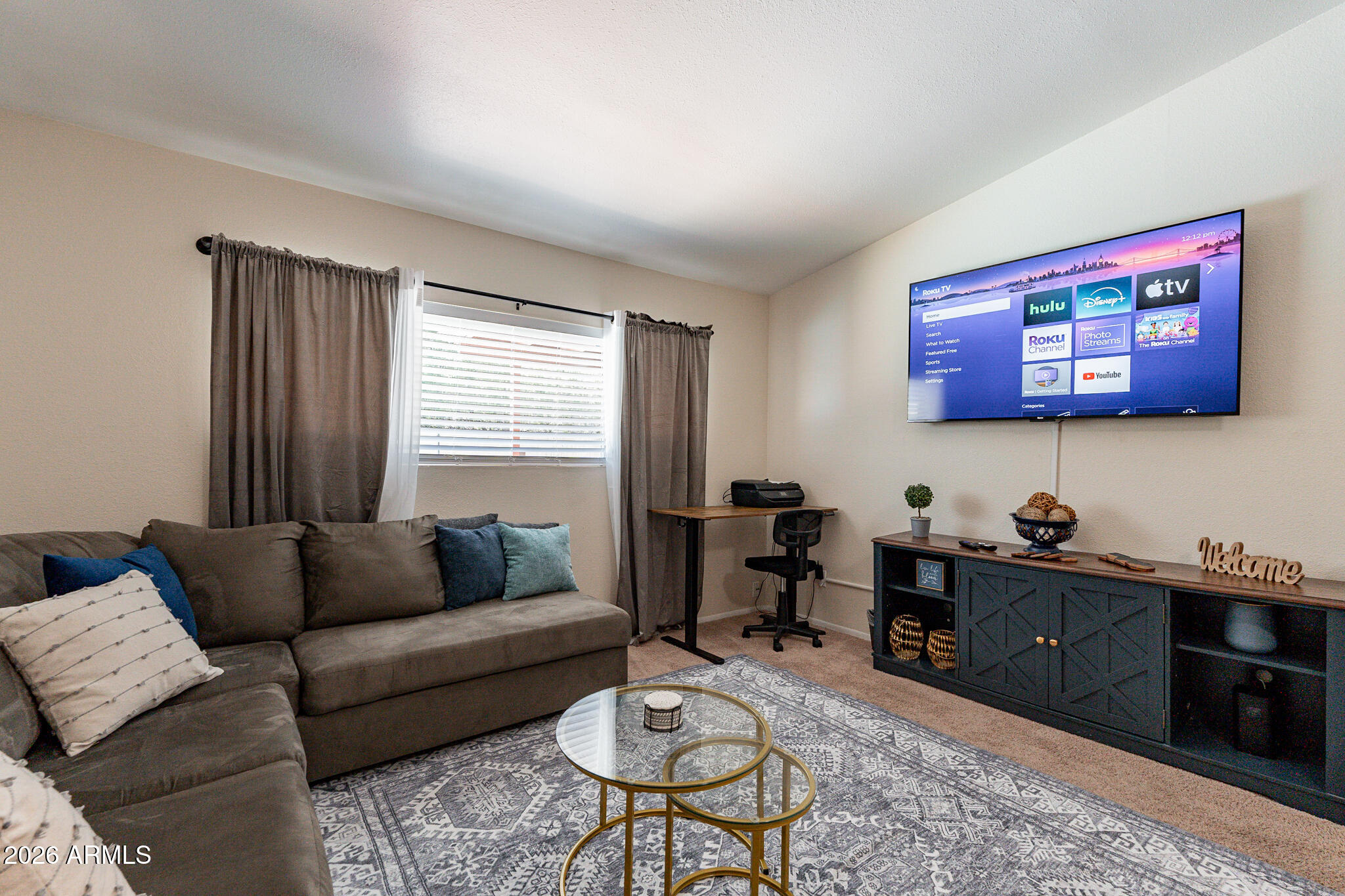 3911 W DESERT COVE Avenue