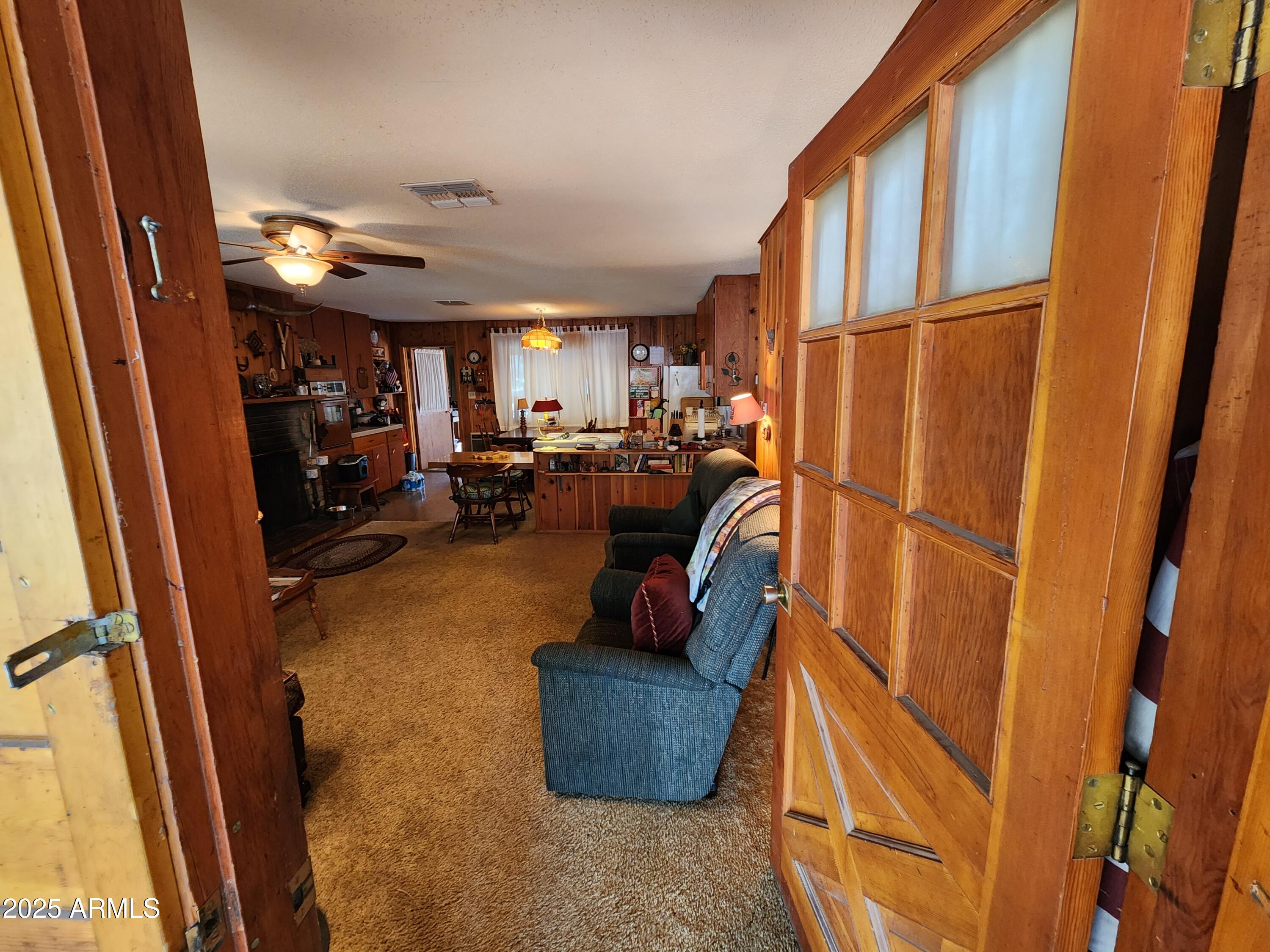 247 W DIAMOND Road
