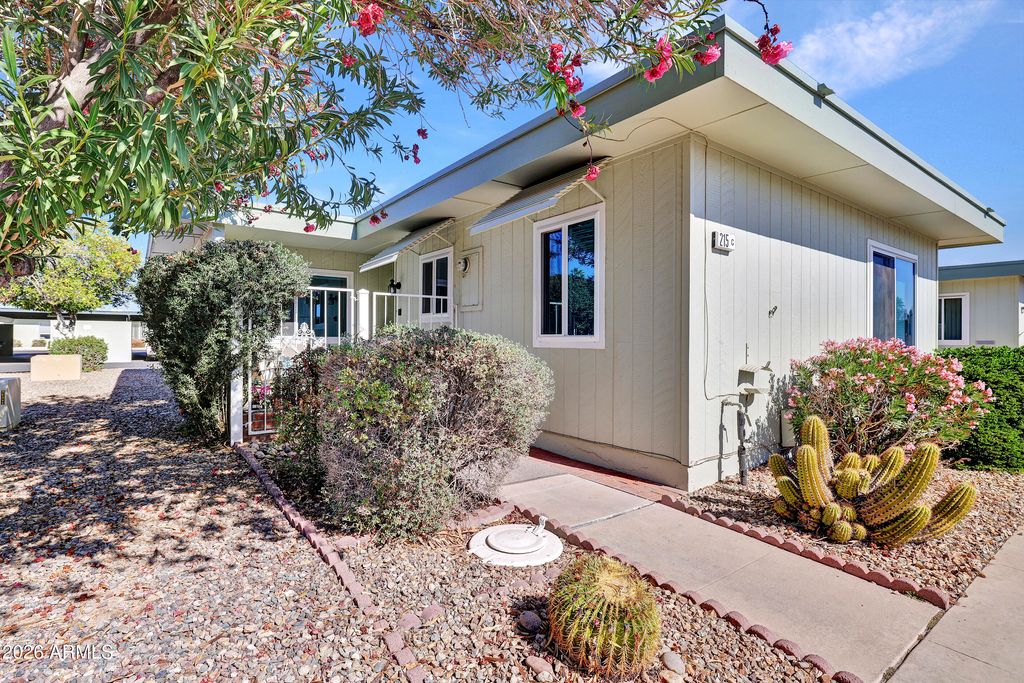 Photo of 13215 N 98th Avenue #G, Sun City, AZ 85351 (MLS # 6983222)