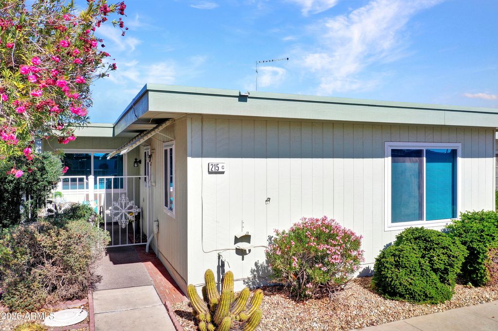 Photo of 13215 N 98th Avenue #G, Sun City, AZ 85351 (MLS # 6983222)